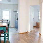 Weingut Leopold Dietrich Apartment *